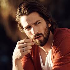 ᴄʜᴀʀᴀᴄᴛᴇʀs