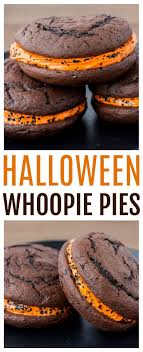 Halloween Whoopie Pies Devils Food Cake And Orange Icing Make This Dessert Recipe Perfect Halloween Food Desserts Spooky Halloween Desserts Devils Food Cake