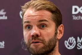 Nicky Clark in thinly veiled Jack Ross dig after Dundee Utd drop and Celtic  9-0 sub appearance 'for some reason'