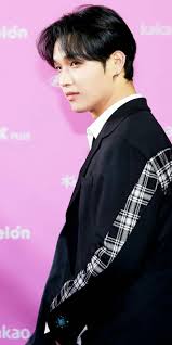Or hyunsik) is a south korean singer under cube entertainment. Pin By B On Hyunsik Btob Hyunsik Btob Im Hyun Sik