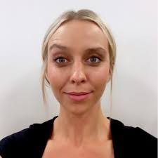 Danielle Manes's Instagram, Twitter & Facebook