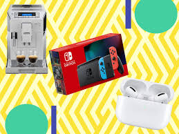 Deals websites started to highlight black friday sales from 2003 and the retailers picked it up. When Does Black Friday 2020 Take Place And When Do Sales Start Fr24 News English