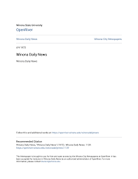 At least 4 or 5 people should be used to move a 4 1/2 to 5 foot grand piano. 2