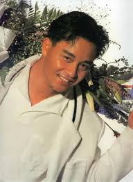 Gió Tiếp Tục Thổi: Leslie Trương Quốc Vinh là nam diễn viên đẹp nhất Hong  Kong