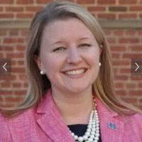 Tracy Buder's Instagram, Twitter & Facebook