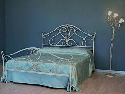 Disponibile solo in versione completa con testiera e pediera. Letto Edera Matrimoniale Letti In Ferro Battuto Arte E Stile