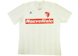 L'entraîneur du fc sion attend un supplément d'âme de son équipe dans la lutte pour le maintien et ce dès ce soir face à. Le Coq Sportif 1985 86 Fc Sion Match Issue Home Shirt Vintage Football Shirts