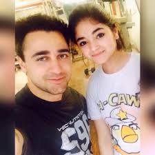 Dangal actress zaira wasim shared an unpleasant experience of her journey from delhi to mumbai that left her weeping. Dangal Girl Kashmir Life