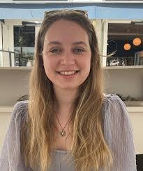 Lor Smith's Instagram, Twitter & Facebook