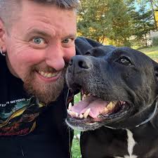 What time are people arriving at Horrorhound Weekend?