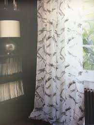 Matthew Williamson Osborneandlittle Dekorationsstoff Dragonfly Dance Osborneandlittle Store Bei Raumausstatter Rademan Designbelag Gardinen Schwarz Farbe