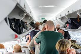 Die schatten über der kandidatur von friedrich merz. Diese Sitzplatze Im Flugzeug Schutzen Euch Am Besten Vor Infektionen Business Insider