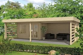 Blockhaus Aus Holz Lilou Mit Uberdachung 820 X 490 X 228 Cm In 2020 Gartenhaus Gartenhaus Mit Terrasse Haus
