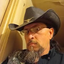 Thinking of Spring foodplots? Planting PRIOR to the canopy is vital in  establishing shaded wood plots. ☘️ Using Comeback Kid and No BS can be  perfect! #DomainOutdoor