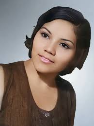 Having fun experimenting with bringing static photos to life. Cool to see  how much a simple photo can say when it moves just a little.