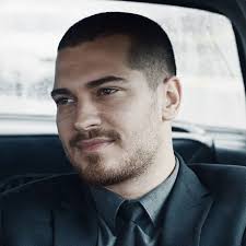 Sarp Yilmaz Icerde Cagatayulusoy Cagatay Ulusoy Turkish Film Actors