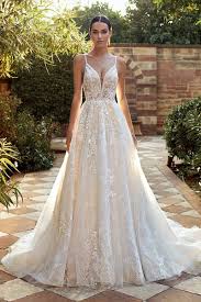 Finde das perfekte outfit zur hochzeit. Cosmobella Collection Style 8071