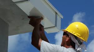 La section utile de la gouttière ou du chéneau (illustration page 19) est fonction de sa. Prix D Une Gouttiere En Pvc Cout Moyen Tarif De Pose Prix Pose