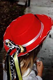 Pin By Aydee Y Antonio Loz On Disney Cosplay Red Cowboy Hat Cowboy Hats Cowgirl Hats