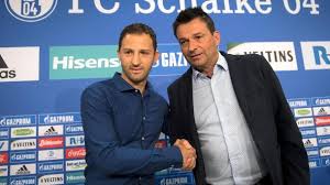 Das alter ist kein hindernis für stil. Erster Auftritt Von Domenico Tedesco Als Schalke Trainer