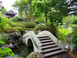 30 Gorgeous Backyard Gardening Ideas With Chinese Style Chinese Garden Asian Garden Chinese Landscape
