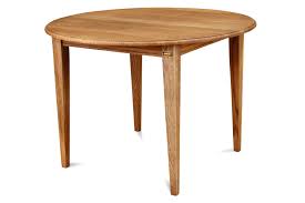 Chez bois dessus bois dessous, vous choisissez votre table en bois selon vos goûts : Table Ronde Bois Extensible Novocom Top