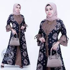 Untuk baju atasannya biasanya dipilih baju dress muslim, model tunik batik, model baju. Harga Model Gamis Batik Kombinasi Terbaik Agustus 2021 Shopee Indonesia
