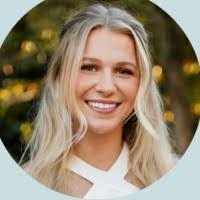 Lorie Davidson's Instagram, Twitter & Facebook