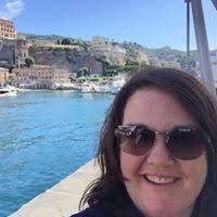 Darlene Hinojosa's Instagram, Twitter & Facebook