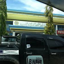 Ada banyak lagi tempat tapi ini adalah yang paling top. Majlis Daerah Kota Belud City Hall