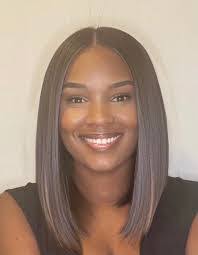 Amanda Reams's Instagram, Twitter & Facebook