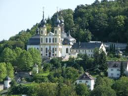 Bedingt durch die erfreulich niedrigen inzidenzen in stadt und landkreis würzburg ist auch die testnachweispflicht in vielen bereichen entfallen. The Most Beautiful Churches And Monasteries In Wurzburg