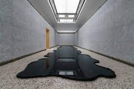 Cele mai acceptabile și mai mici prețuri de cazare. Video Bienala De La VeneÈ›ia Romania Participa Cu ExpoziÈ›ia ConversaÅ£ii Neterminate Asupra ImportanÅ£ei AbsenÅ£ei Hotnews Mobile