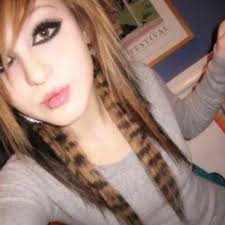 Evie Ritchie (@EvieRitchie)