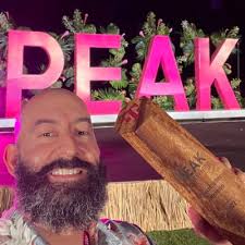 Christopher Moreno (@MorenoForReal)