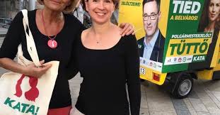 A magyar narancs azt írja, tüttő élettársa leisztinger tamás milliárdos, a fideszes többségű belvárosi önkormányzat pedig nemrég döntött arról, hogy egy leisztingerhez. Gkhv2l6vqvjylm