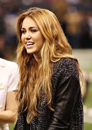 Love Her Hair Color Miley Cyrus Long Hair Old Miley Cyrus Miley Cyrus Style