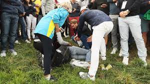 You can see bk wearing the very latest nike golf collection throughout this. 42 Ryder Cup Us Open Sieger Brooks Koepka Trifft Zuschauerin Im Gesicht Eurosport