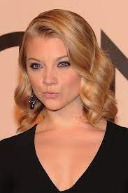 Vintage Medium Hairstyles For Heart Shaped Faces Natale Rocks The Shoulder Length Hairstyle For Her Wonderf Medium Hair Styles Hair Styles Vintage Hairstyles