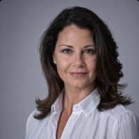 Danielle Manson's Instagram, Twitter & Facebook