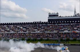 People think its better going left than right richard petty wanted it that way. Adam Stern On Twitter U S Motorsports Viewership Last Weekend 1 Nascar Cup Series At Pocono 2 4 Million Viewers 2 Indycar Detroit No 2 1 1m 3 Nascar Xfinity Series At Pocono 786k 4