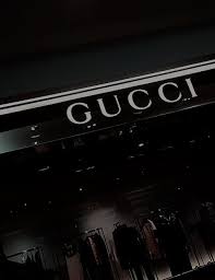 Black And White Crown Aesthetic Southerncomfortoutlaw Black Aesthetic Wallpaper Aesthetic Wallpapers Black And White Aesthetic