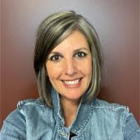 Sandra Seim's Instagram, Twitter & Facebook