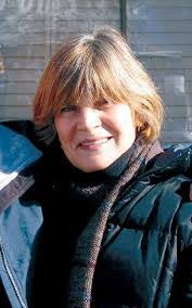 Mary Fauteux's Instagram, Twitter & Facebook