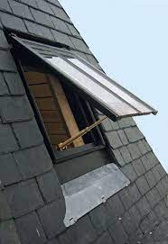 7 fenetres de toit pour eclairer vos combles chassis de toit fenetre de toit lucarne de toit