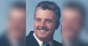 Larry Applegate's Instagram, Twitter & Facebook