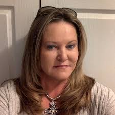 Lisa Jaynes's Instagram, Twitter & Facebook