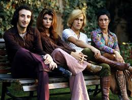 Active since the late 1960s, they have sold over 20 million records. I Ricchi E Poveri Di Nuovo In Quattro Dopo 50 Anni Donna Moderna