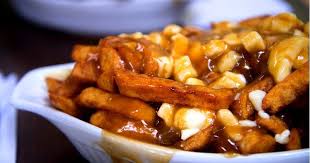Decouvrez La Debauche De Gourmandise Quebecoise Avec La Recette De La Poutine Recette Poutine Recette Recettes Canadiennes
