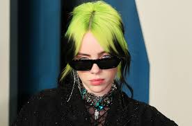 Слушать песни и музыку billie eilish онлайн. Billi Ajlish Vypustila Pesnyu No Time To Die Dlya Filma O Dzhejmse Bonde Internet Izdanie Sova